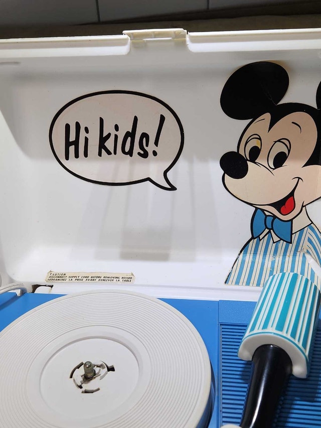 Sears "Hi Kids!" Mickey Mouse Portable Record Player - photo 5