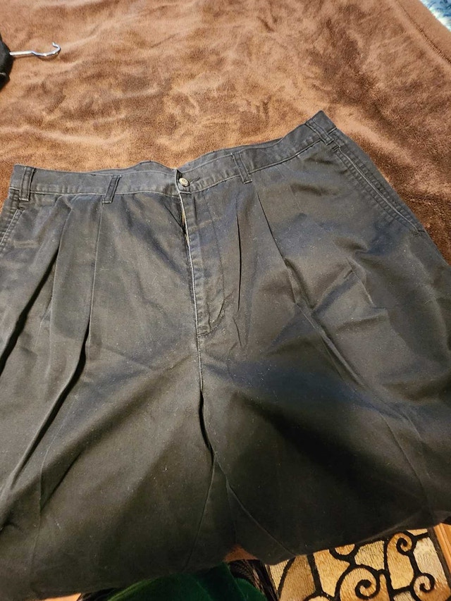 Haggar Generations Men's Pleated Trousers - 40/30 - photo 2