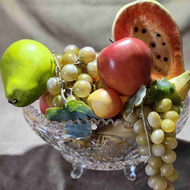Vintage Elegant Glass Centerpiece – Includes Decorative Fruit