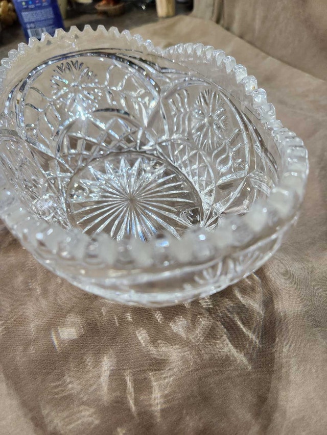Vintage Elegant Glass Centerpiece – Includes Decorative Fruit - photo 3