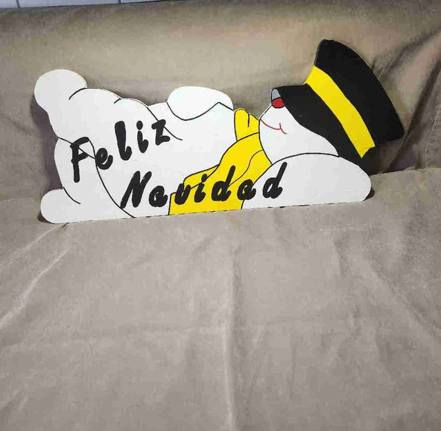 Handmade Rustic "Feliz Navidad" Snowman Sign