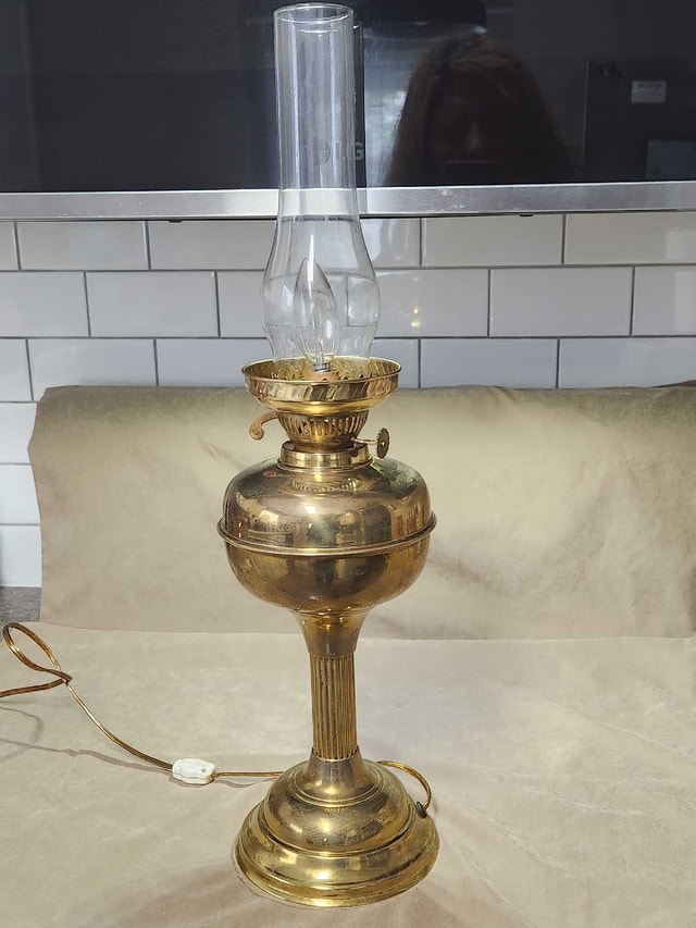 Vintage 23" Electrified Brass Hurricane Table Lamp - Works Great