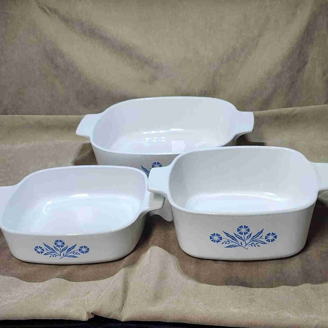 Vintage CorningWare Blue Cornflower Set (3 Pieces)