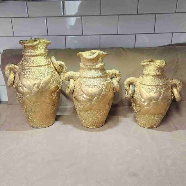 80s 3-Piece Gold Mexican Clay Vases Set – Hang or Stand Alone!