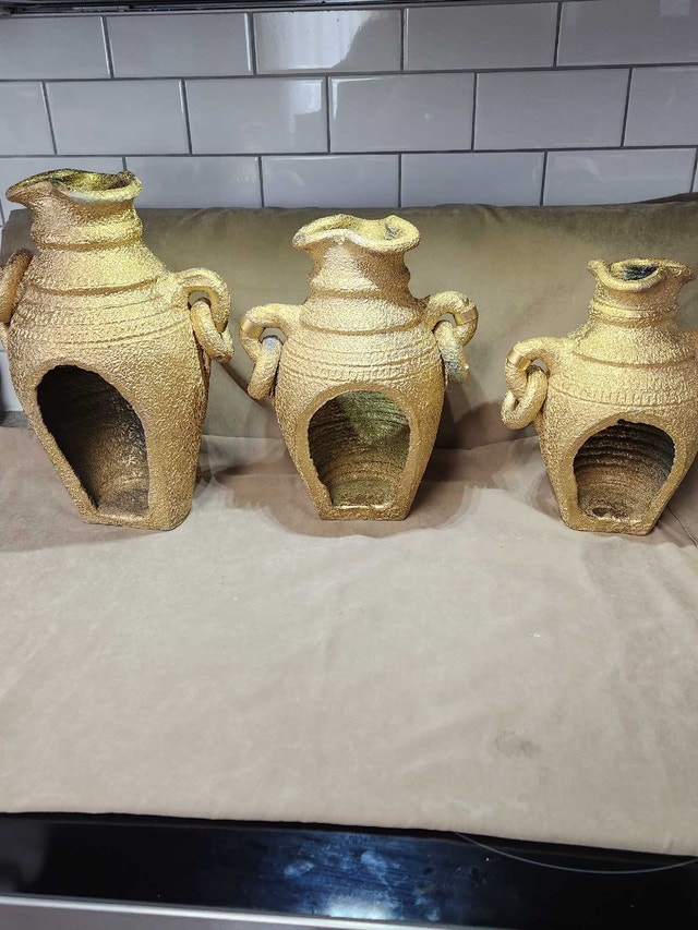 80s 3-Piece Gold Mexican Clay Vases Set – Hang or Stand Alone! - photo 5