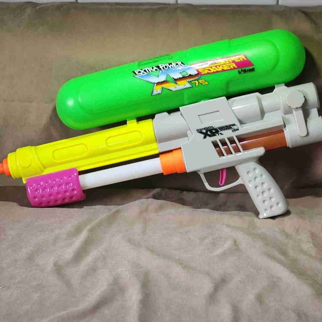 1994 Larami Super Soaker XP 75 - Excellent Condition