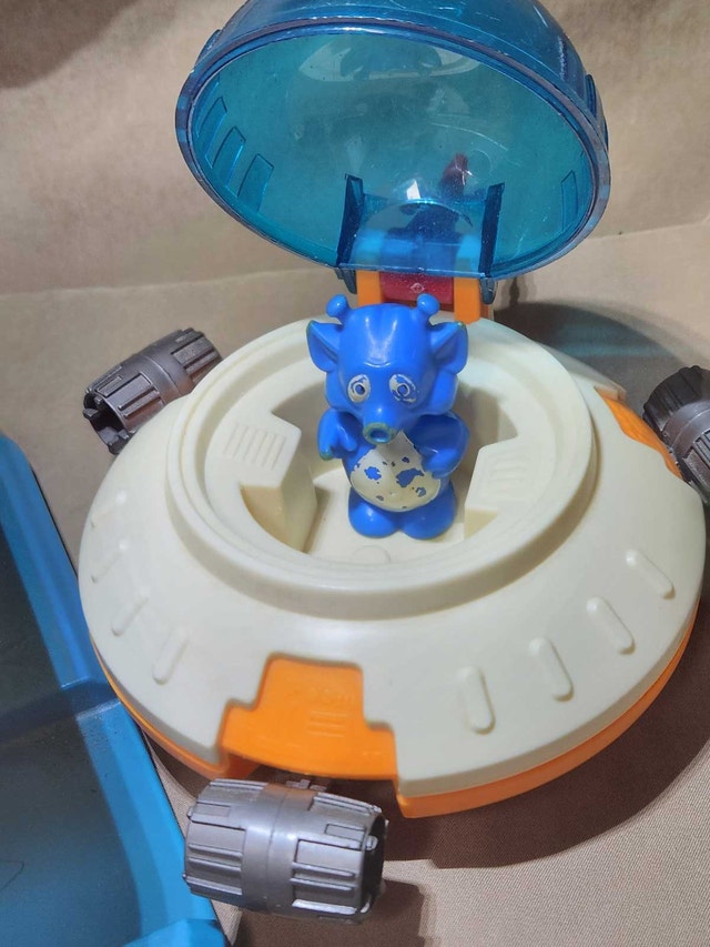 1980s Playmates Space Station Toy Set w/ Aliens - photo 5