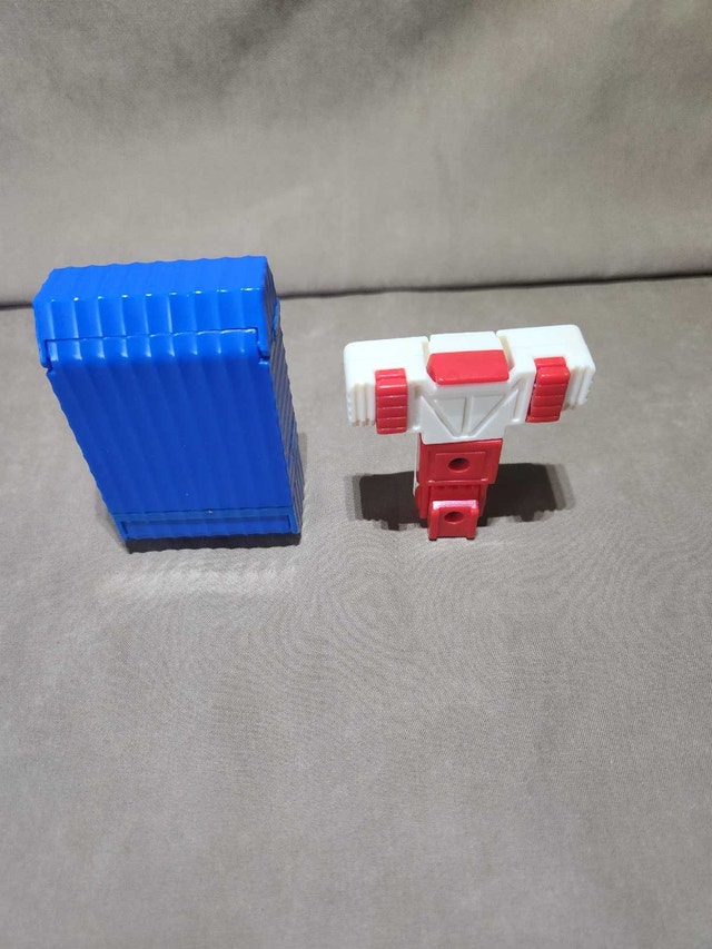 1980s Transforming Robot Lot, Marchon Mysterians & Alphabot - photo 5