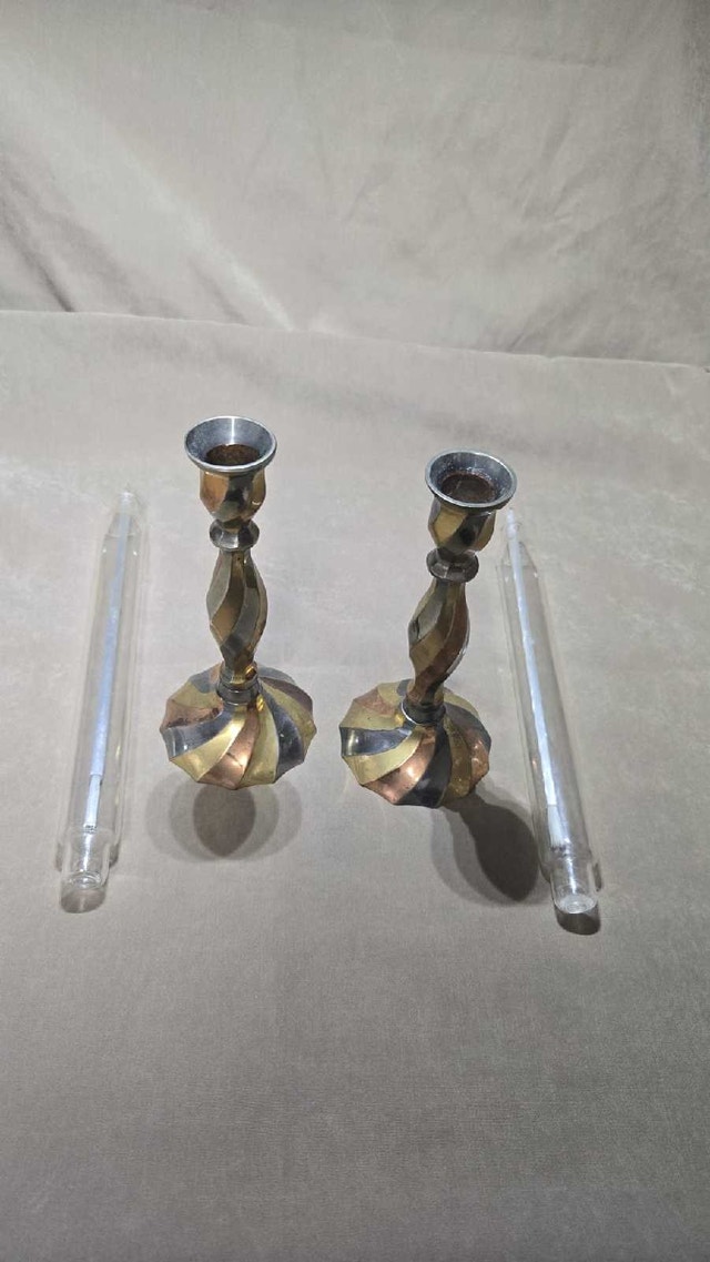 Brass Swirl Candlestick Holders with Glass Taper Oil Candle - photo 2