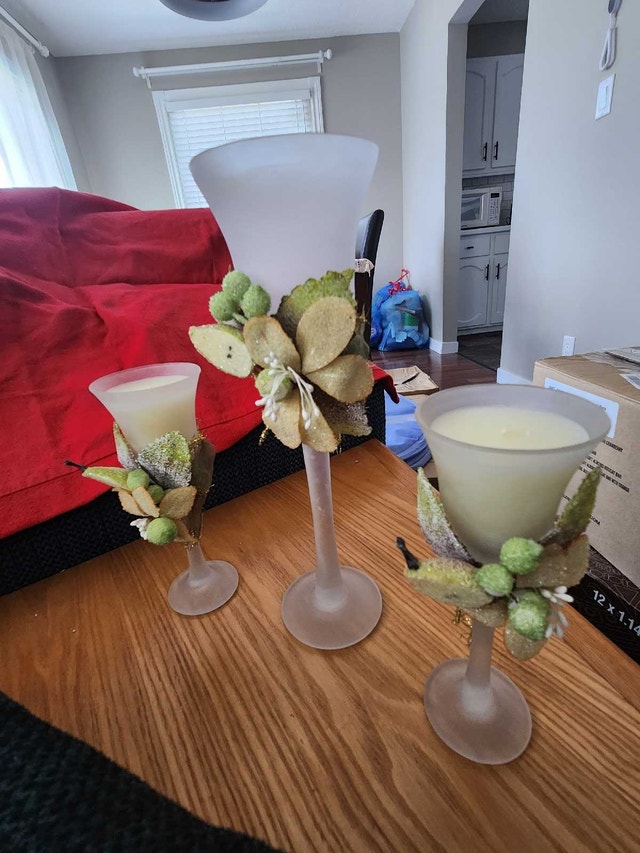 Trio of Frosted Glass Tulip Candle Holders – Elegant Tiered Set - photo 3