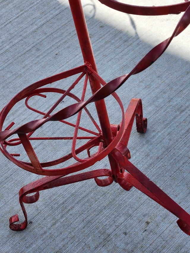 Vintage 3-Tier Spiral Wrought Iron Plant Stand – 39" Tall - photo 4