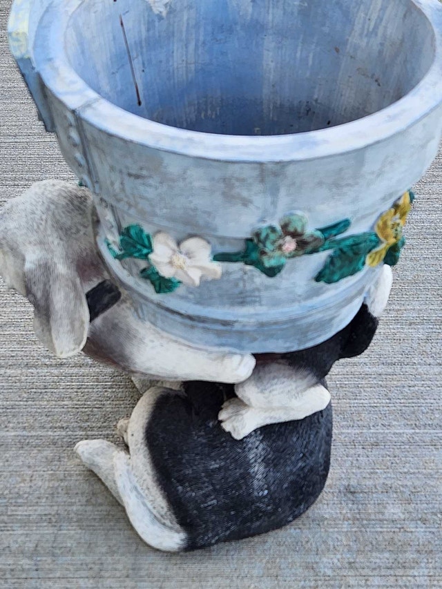 Vintage Style Puppy Dog & Barrel Garden Planter – 12" High - photo 3