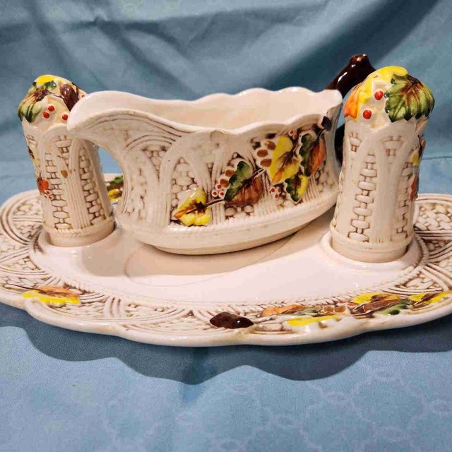 Vintage 1970s Mexican Ceramic Gravy Boat & Shaker Set - 4-Piece