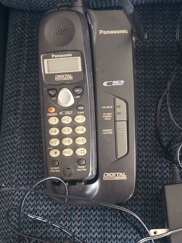 Lot of 3 Vintage Cordless Landline Phones (Panasonic & VTech) - photo 2