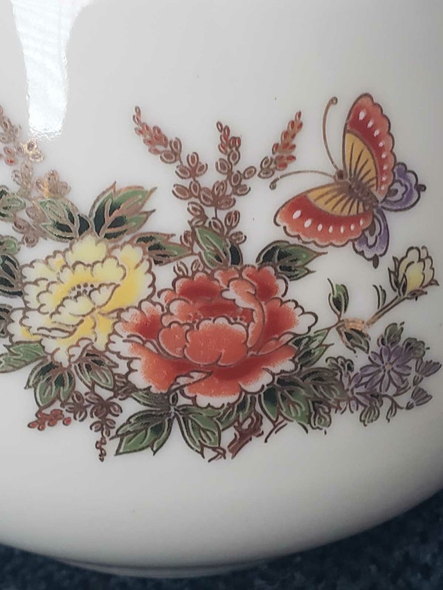 Authentic Asahi Collection Japanese Teapot - Butterfly & Floral - photo 2