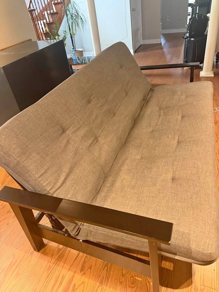 Futon Sofa / Sofa Bed
