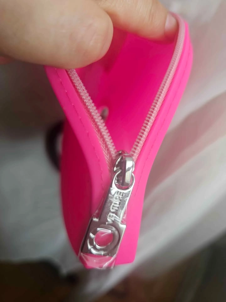 Heart Pouch - Tickled Pink Silicone and black silicon bracelet - photo 5