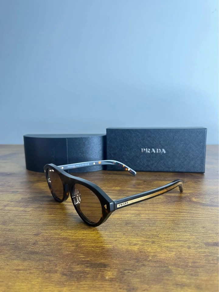 Prada BR15 TikTok viral Sunglasses - photo 2