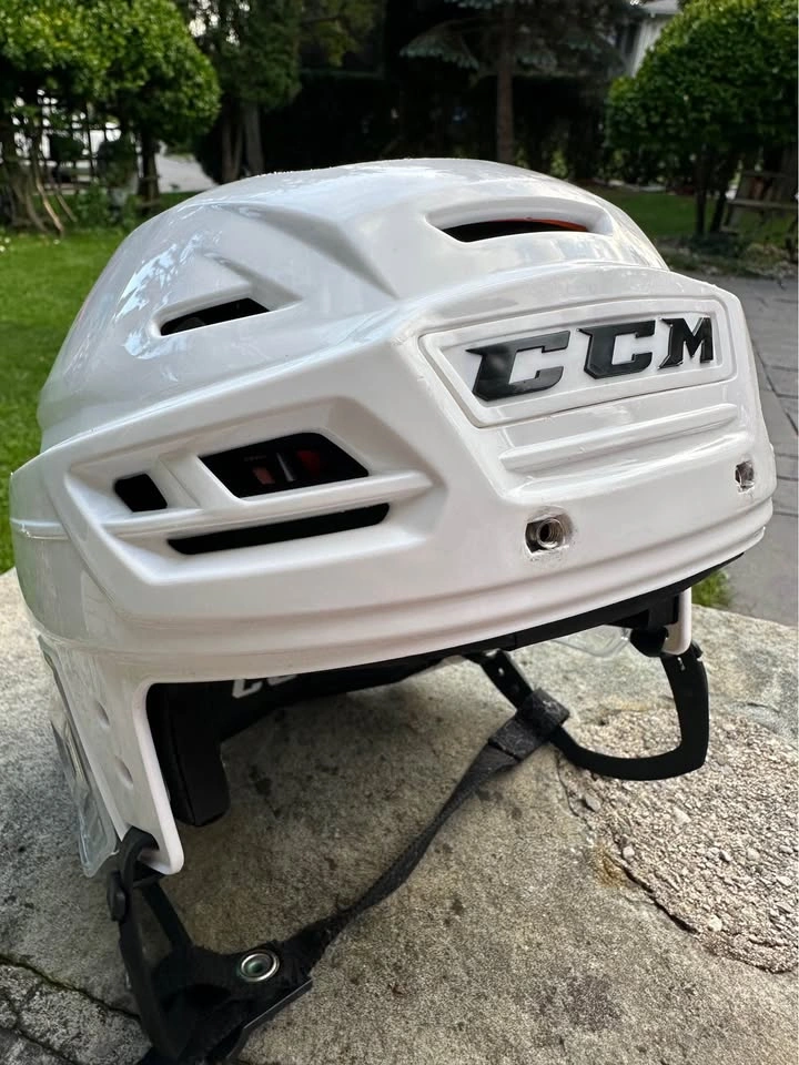 🏒 CCM Resistance D3O Hockey Helmet – NEVER USED - photo 2