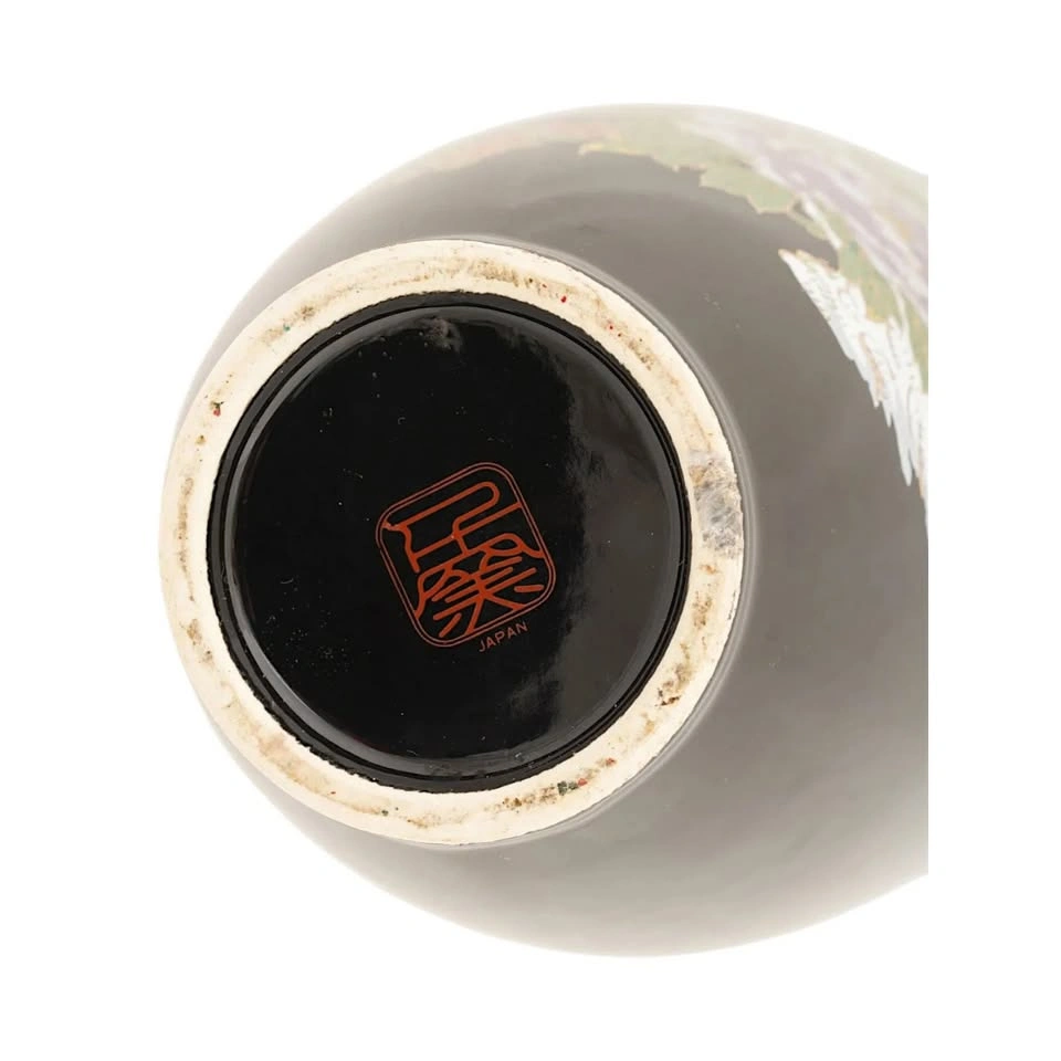 Vintage Japanese Black Porcelain Vase – Peacocks & Floral Motif - photo 3