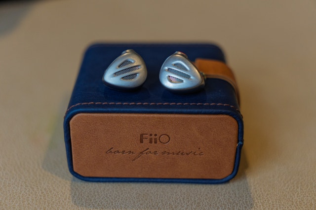 FiiO FH9 - photo 3