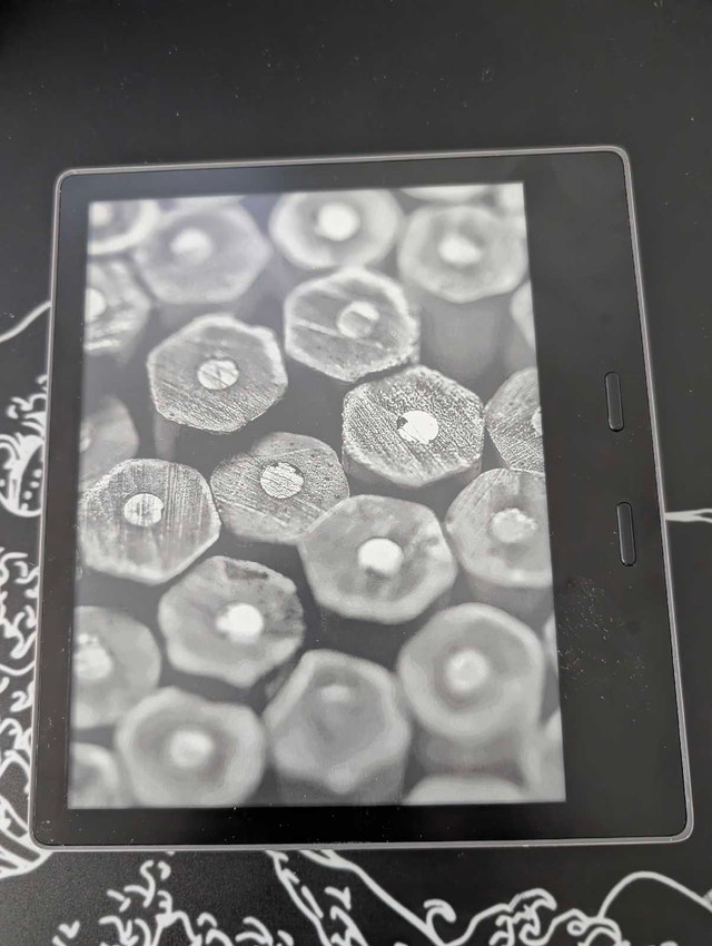 Kindle Oasis 10 eReader - photo 3