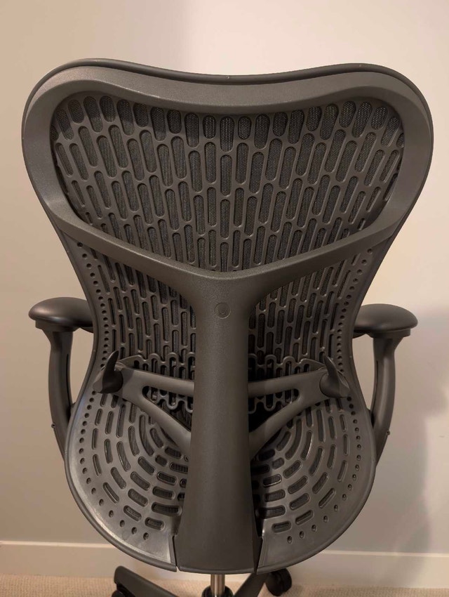 Herman Miller Mirra 2 Office Chair