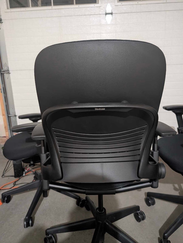 3 Steelcase Leap V2 Office Chairs - photo 3