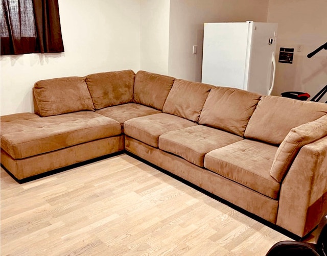 Large Comfy Sectional Couch!