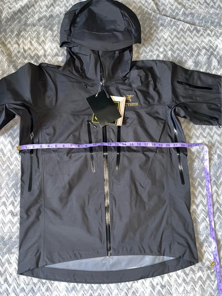 Arc'teryx Alpha SV Jacket Size M & L - photo 2