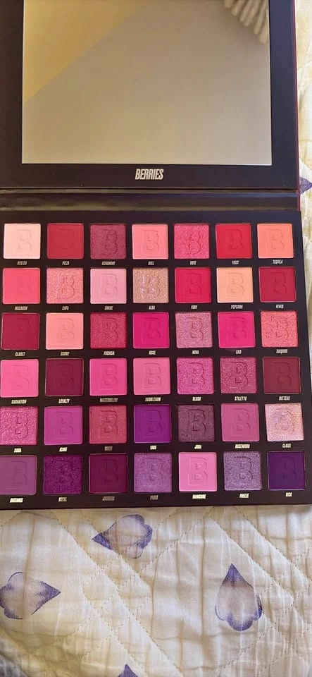 Beauty Bay Berries 42 Colour Palette