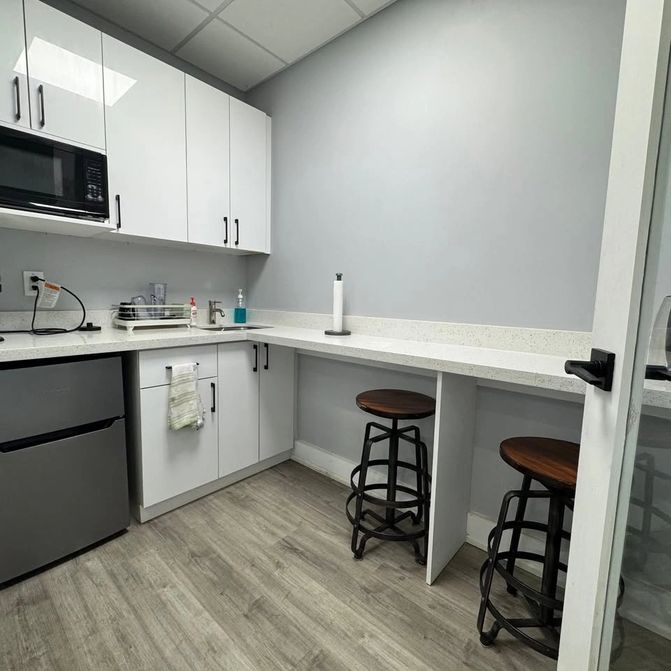 Commercial Rental Office - photo 5