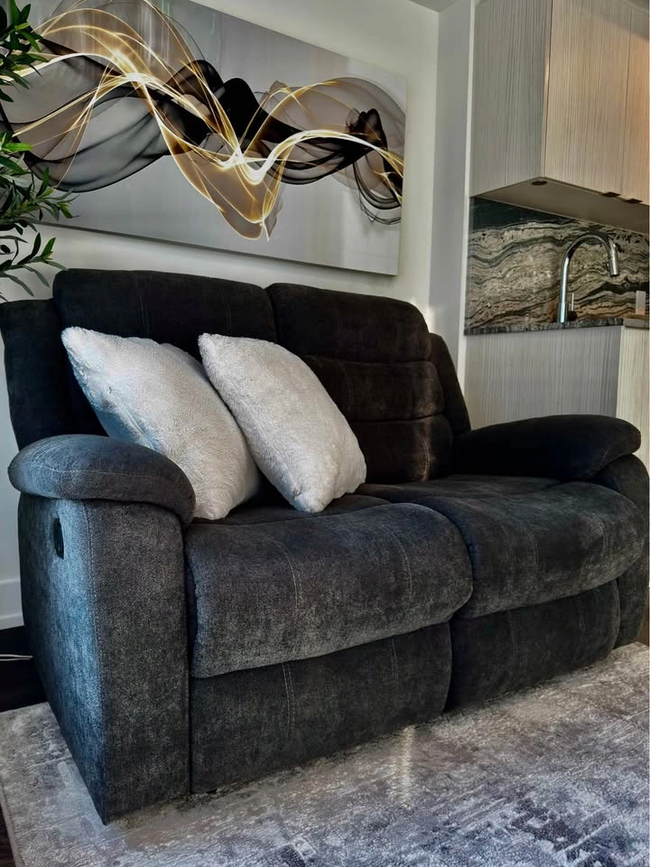 Gift Reclining Loveseat - photo 2