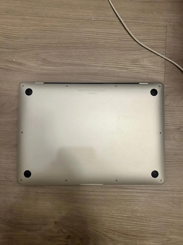 2020 MacBook Air 13" (For Parts/Repair) - photo 4