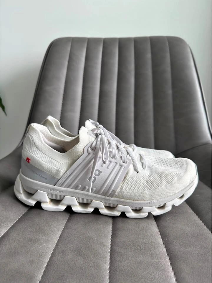 On Running Cloudswift Women's Shoes - Size 10
