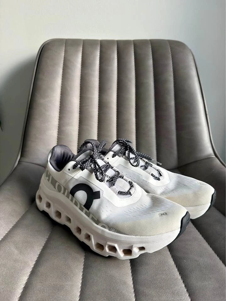 On Women's Cloudmonster 9 US