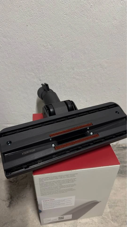 Attachable Universal Vacuum Cleaner Head - photo 2