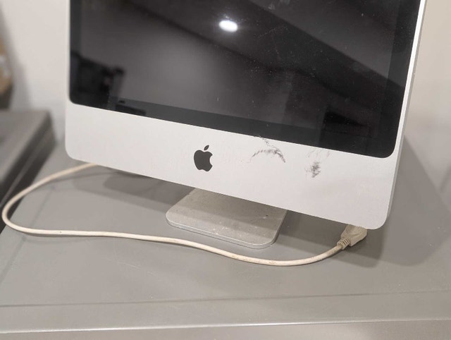 iMac - for parts/rebuild - photo 2
