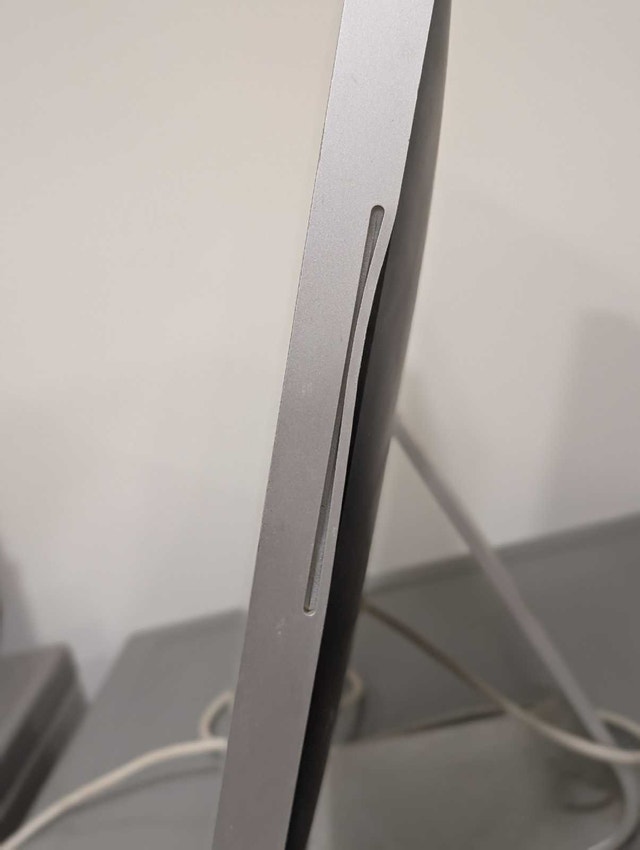 iMac - for parts/rebuild - photo 3