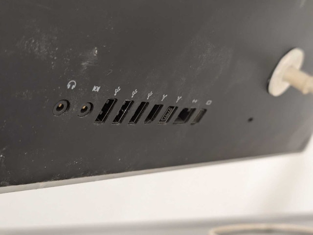 iMac - for parts/rebuild - photo 5