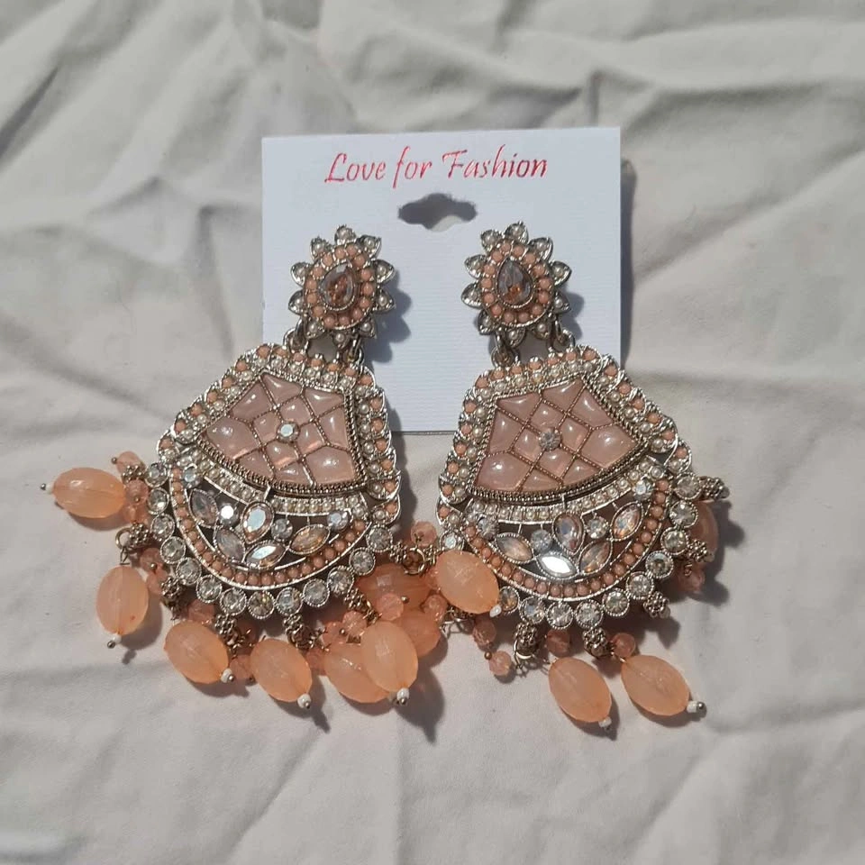 Traditional Kundan Jhumka & Chandbali Statement Earrings - photo 4