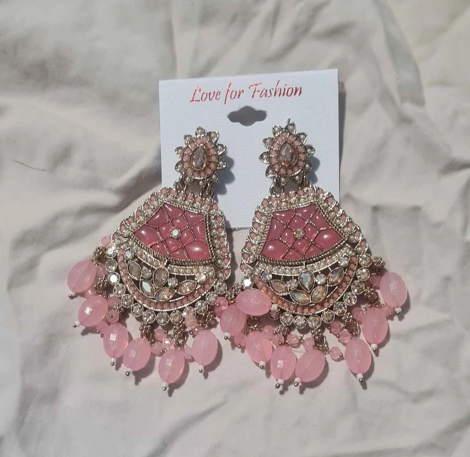 Traditional Kundan Jhumka & Chandbali Statement Earrings - photo 5