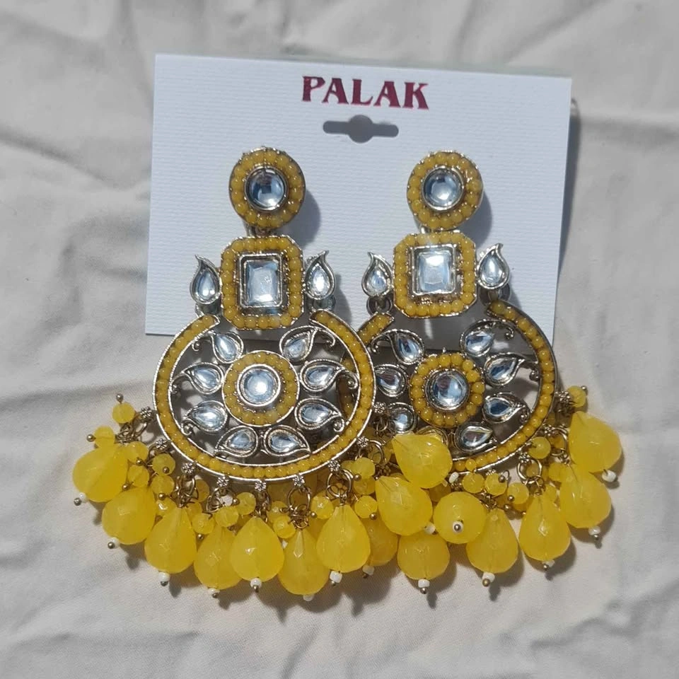 Traditional Kundan & Bead Chandbali Statement Earrings - photo 3