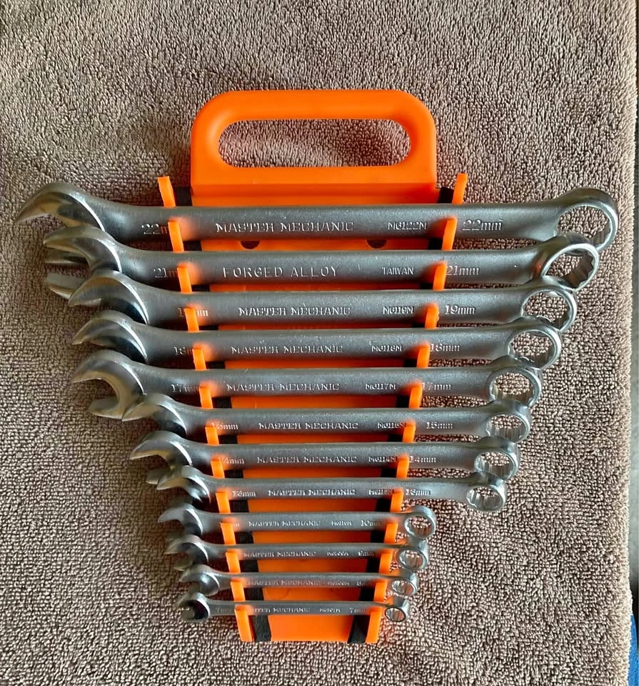 12-Piece Master Mechanic Metric Wrench Set with Magnetic Tray