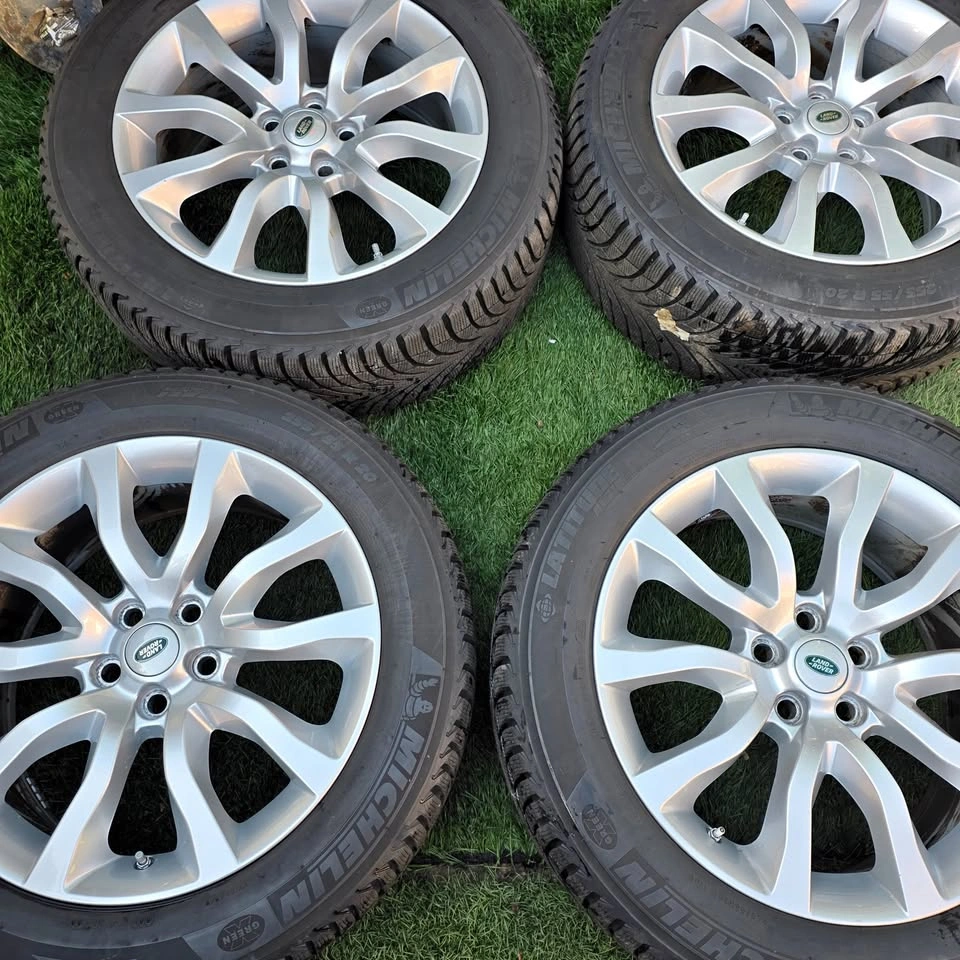 255/55/20 Michelin Winter Tires with Land Rover OEM Rims