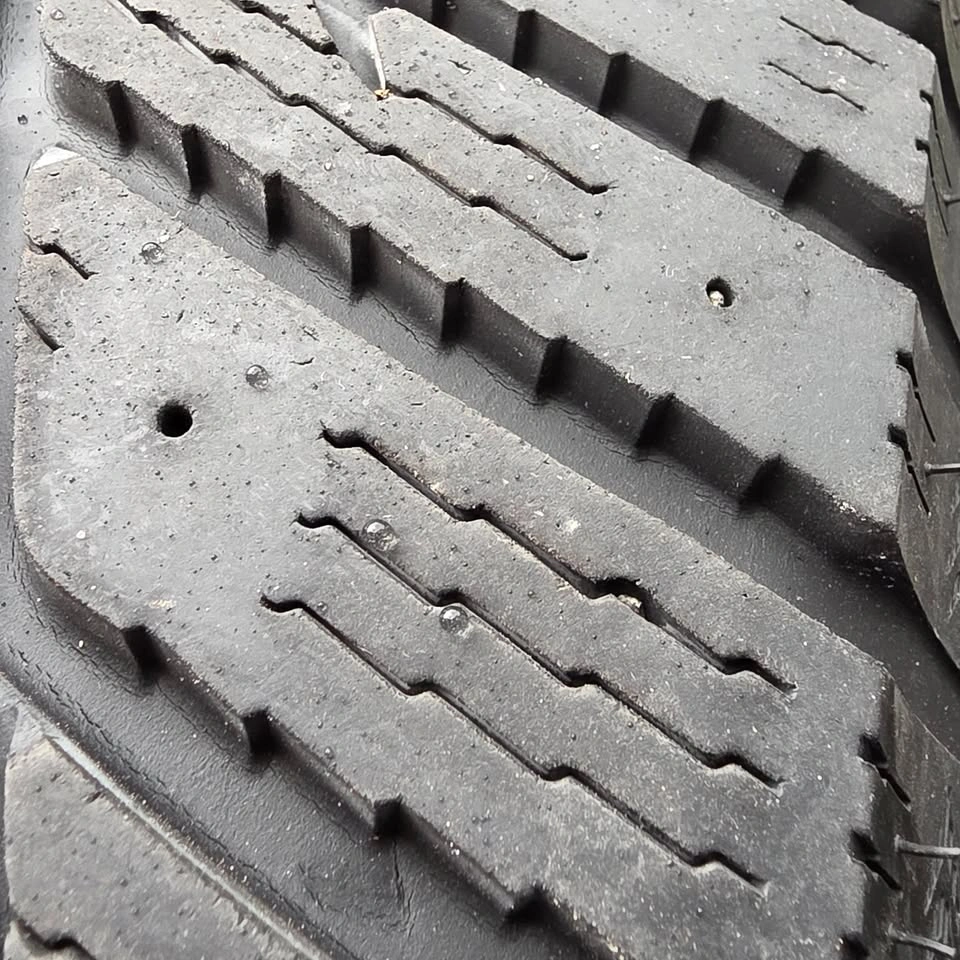 245/65/17 Kapsen winter tires with alloy rims 5x114.3 - photo 2