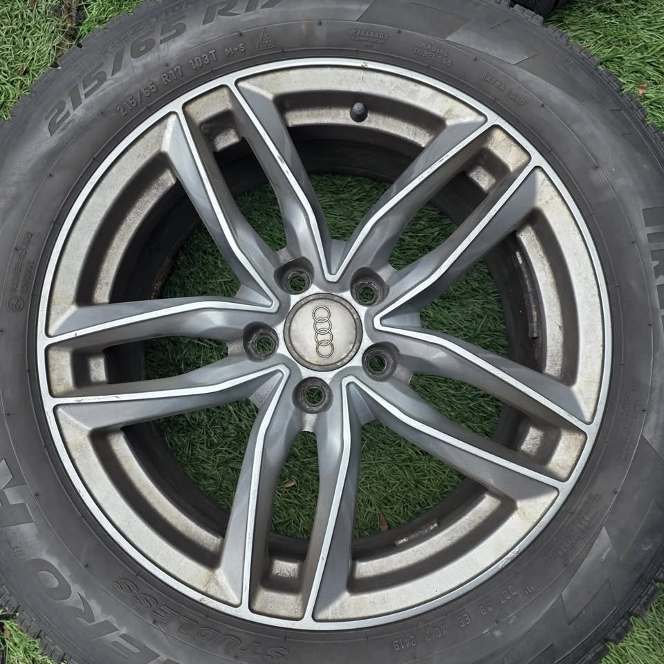 215/65/17 Pirelli winter tires with alloy rims 5x112 - photo 3