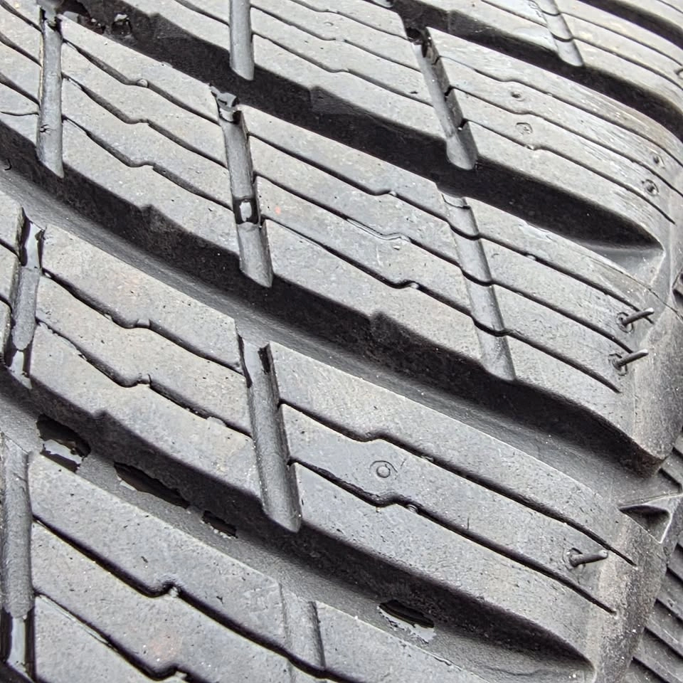 265/40/20 and 295/35/20 Michelin Pilot Alpin 5 Winter Tires - photo 5