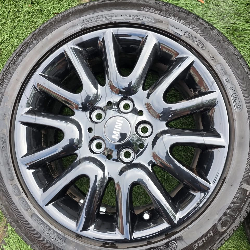 195/55/16 Hankook Runflat Tires with Mini OEM Alloy Rims - photo 2