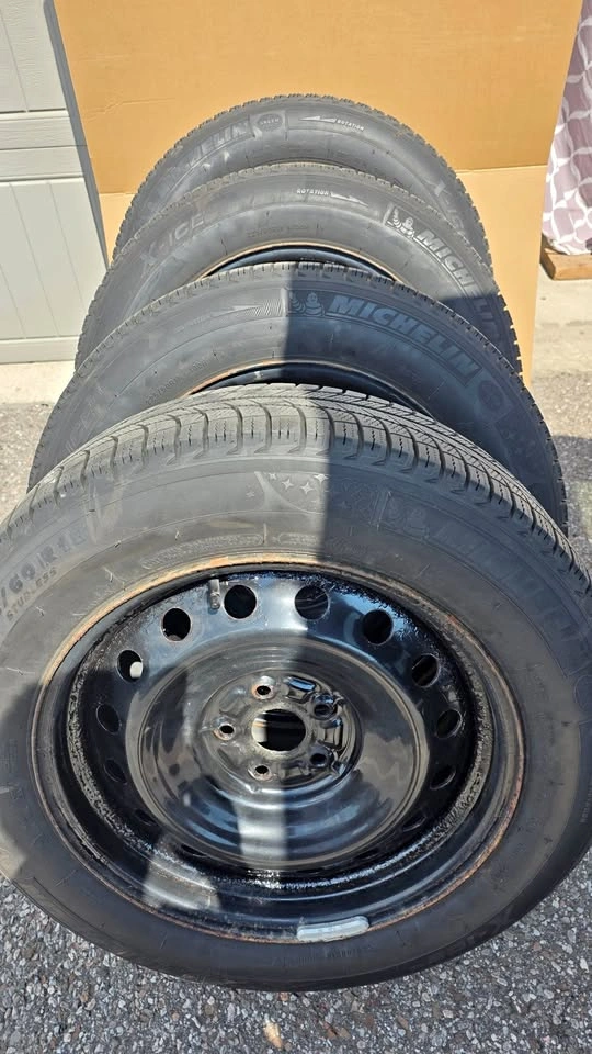 225/60/18 Michelin winter tires with Steel rims 5x114.3